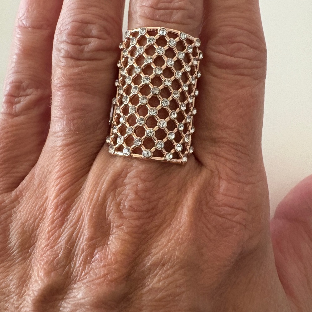 Elegant Rose Gold Tone Costume Ring - Size 8